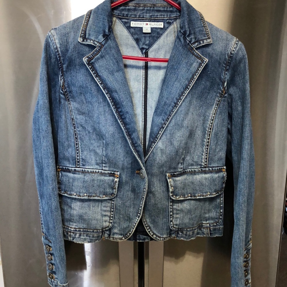 Women’s Tommy Hilfiger Size Medium Jean Jacket!